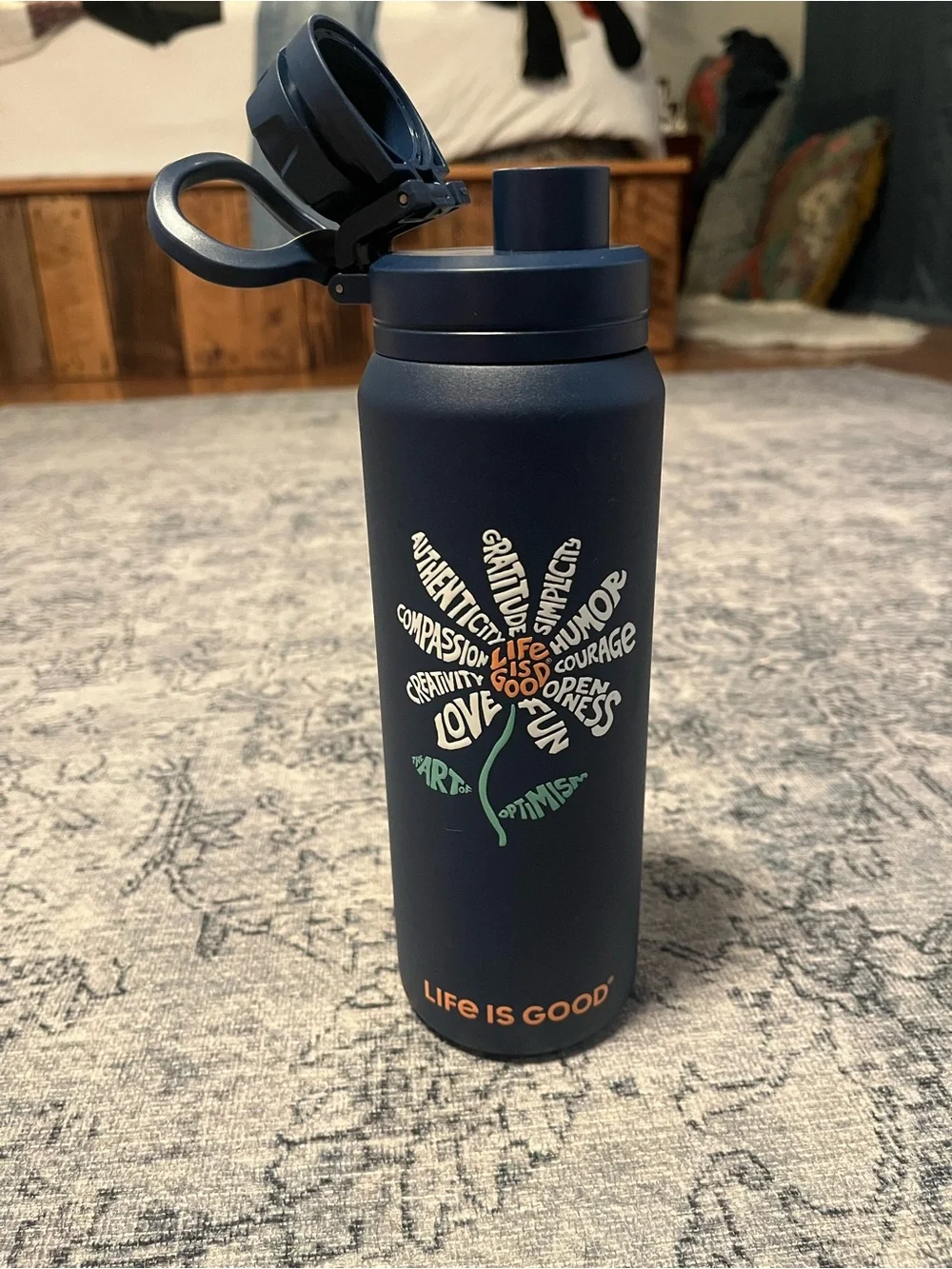 Life Is Good Daisy 26 ounce wide mouth stainless steel water bottle